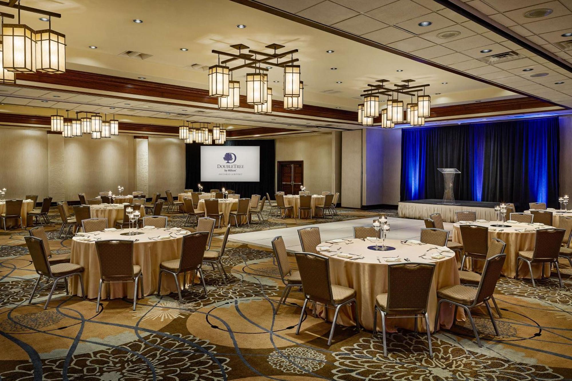 Doubletree By Hilton Ontario Airport Hotel Exterior photo