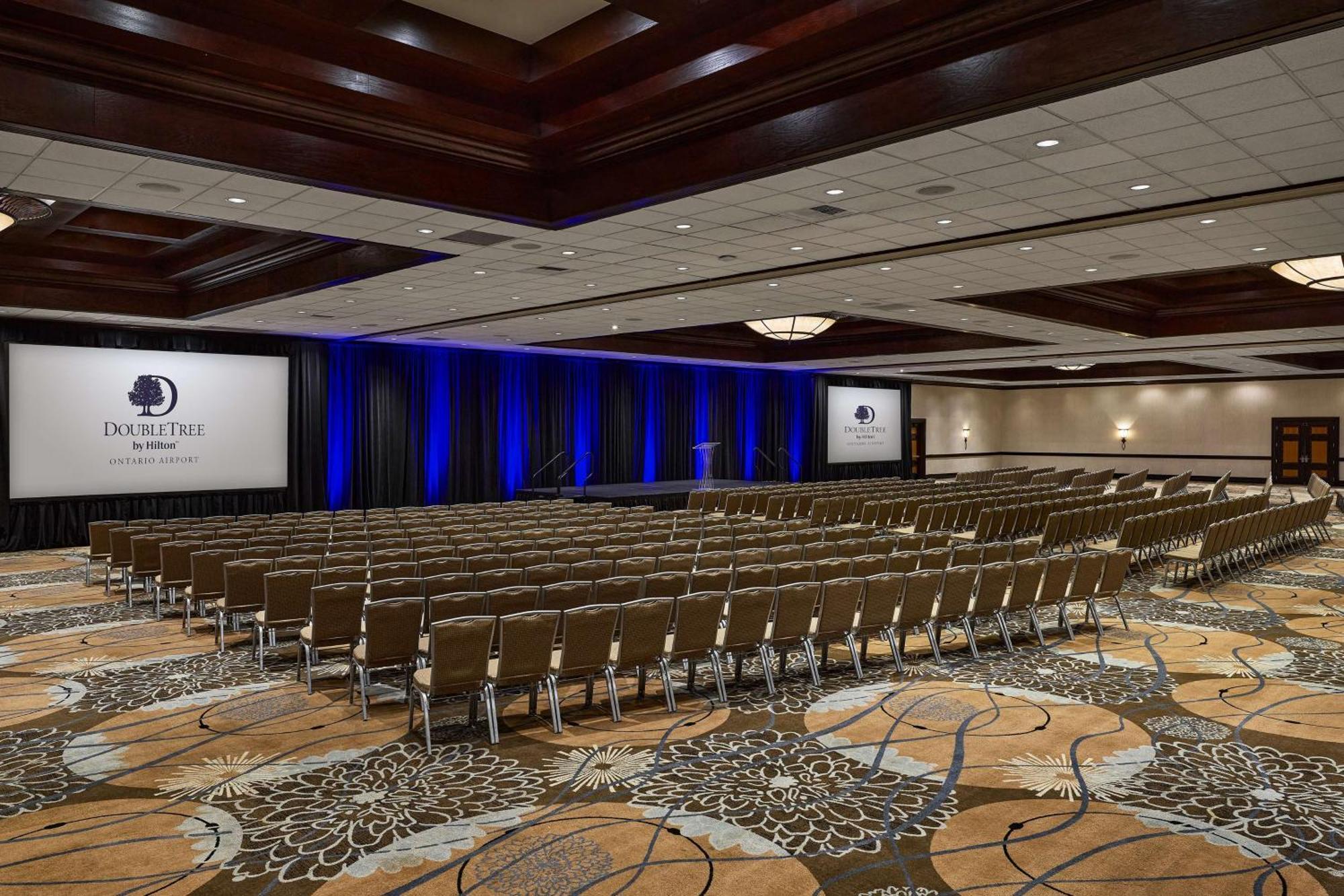 Doubletree By Hilton Ontario Airport Hotel Exterior photo