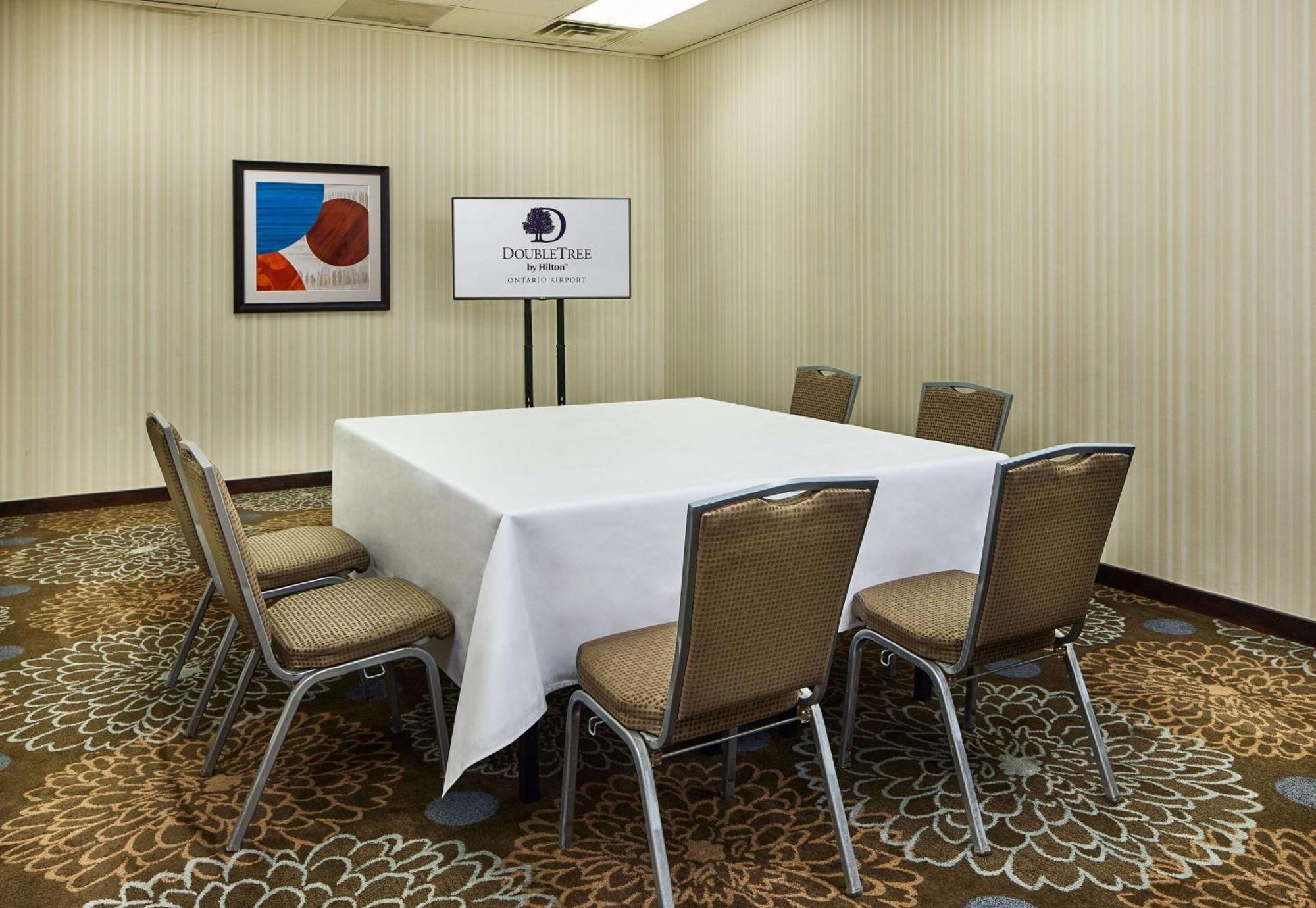 Doubletree By Hilton Ontario Airport Hotel Exterior photo