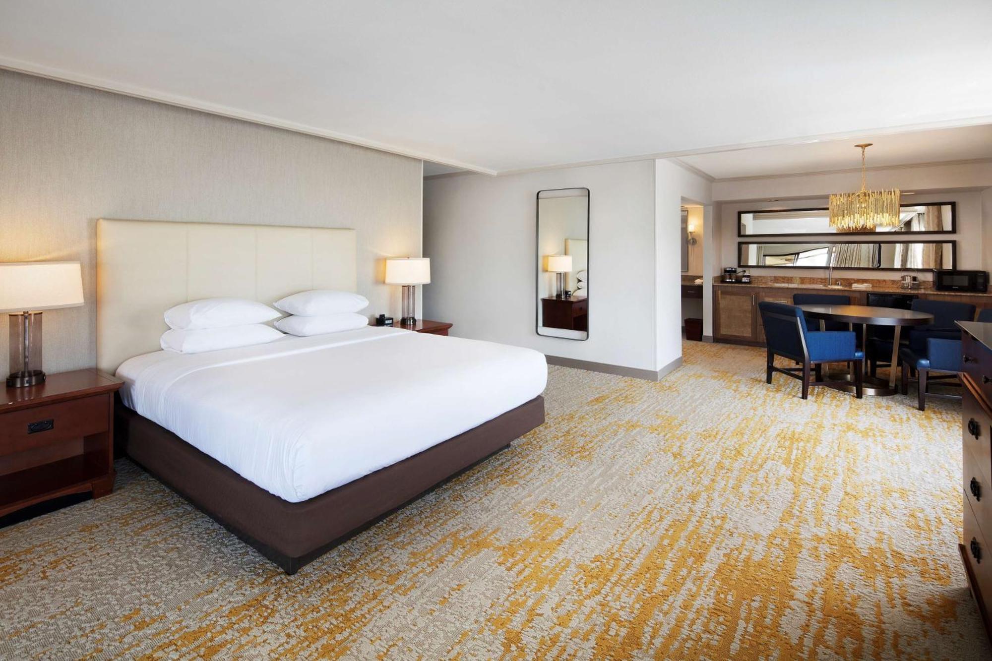Doubletree By Hilton Ontario Airport Hotel Exterior photo